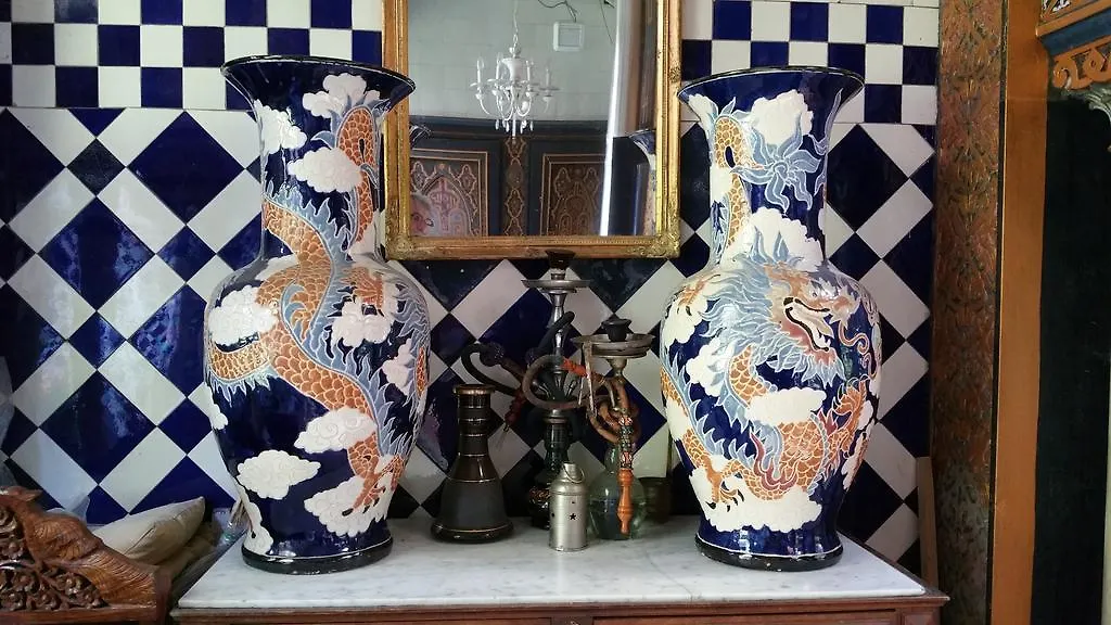 אנטוורפן B&B Bayt Al Andalus לינה וארוחת בוקר